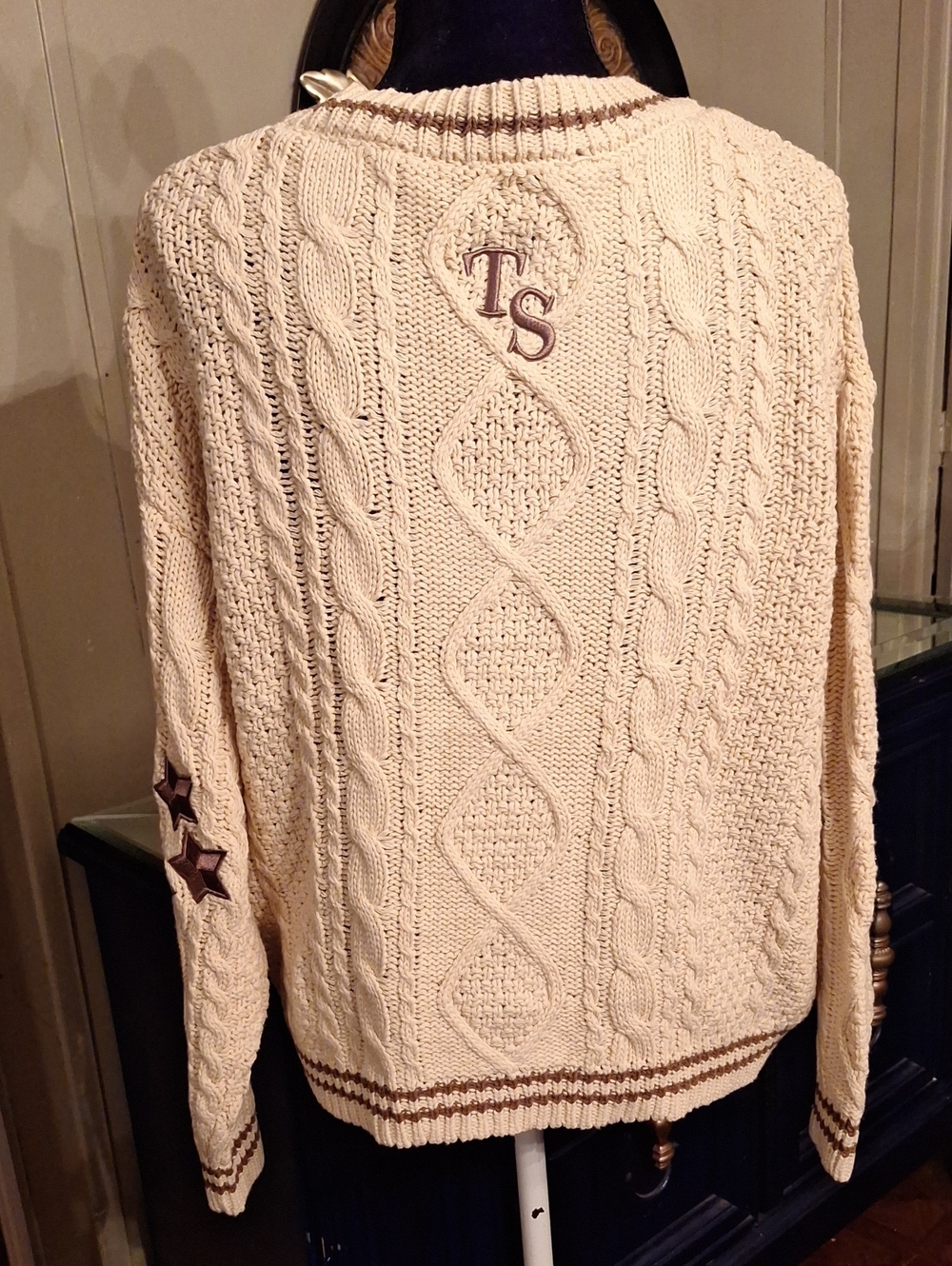Taylor Swift Cream Cable Knit Sweater with Contrast Trim - Picture 6 of 8